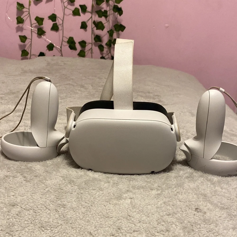 Oculus meta quest 2. Has box and charger. No issues. Dm your offer